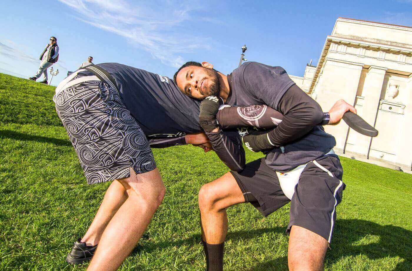 Krav Maga Knife Control & Takedown